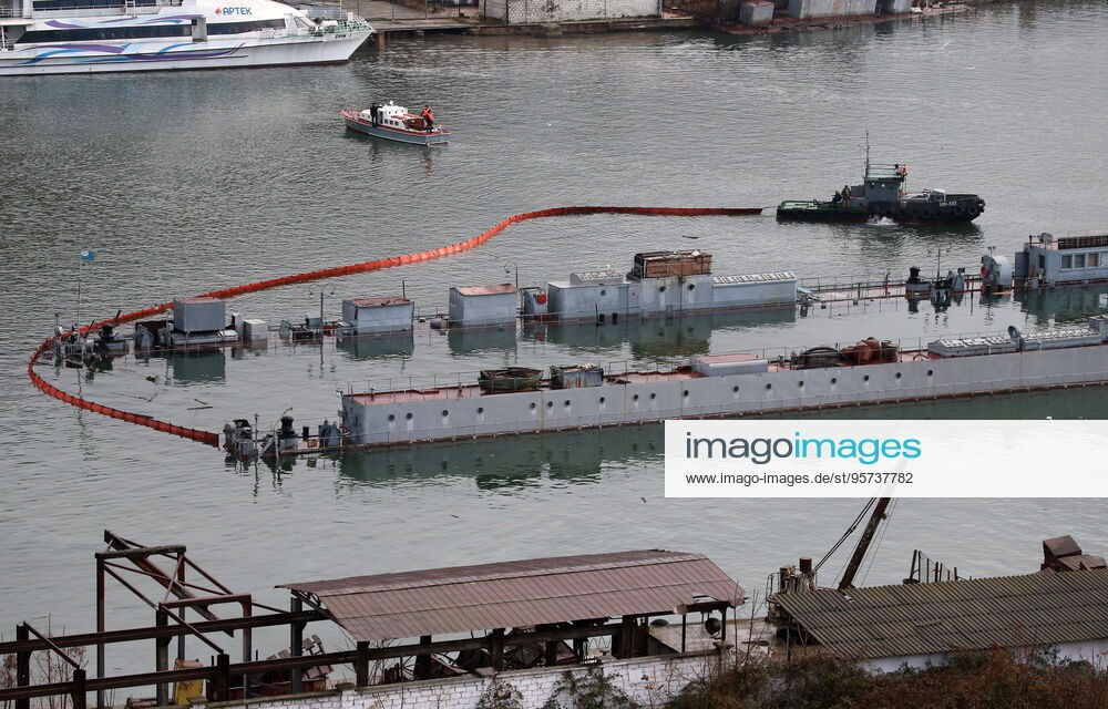 Trong Thế chiến thứ 2, ụ nổi PD-16 đã tham gia sửa chữa 189 tàu trong đó bao gồm 53 tàu ngầm, 13 tàu khu trục, 37 tàu hậu cần và 2 tàu tuần dương. Ụ nổi PD-16 chính thức được hải quân Nga cho nghỉ hưu vào năm 2010.