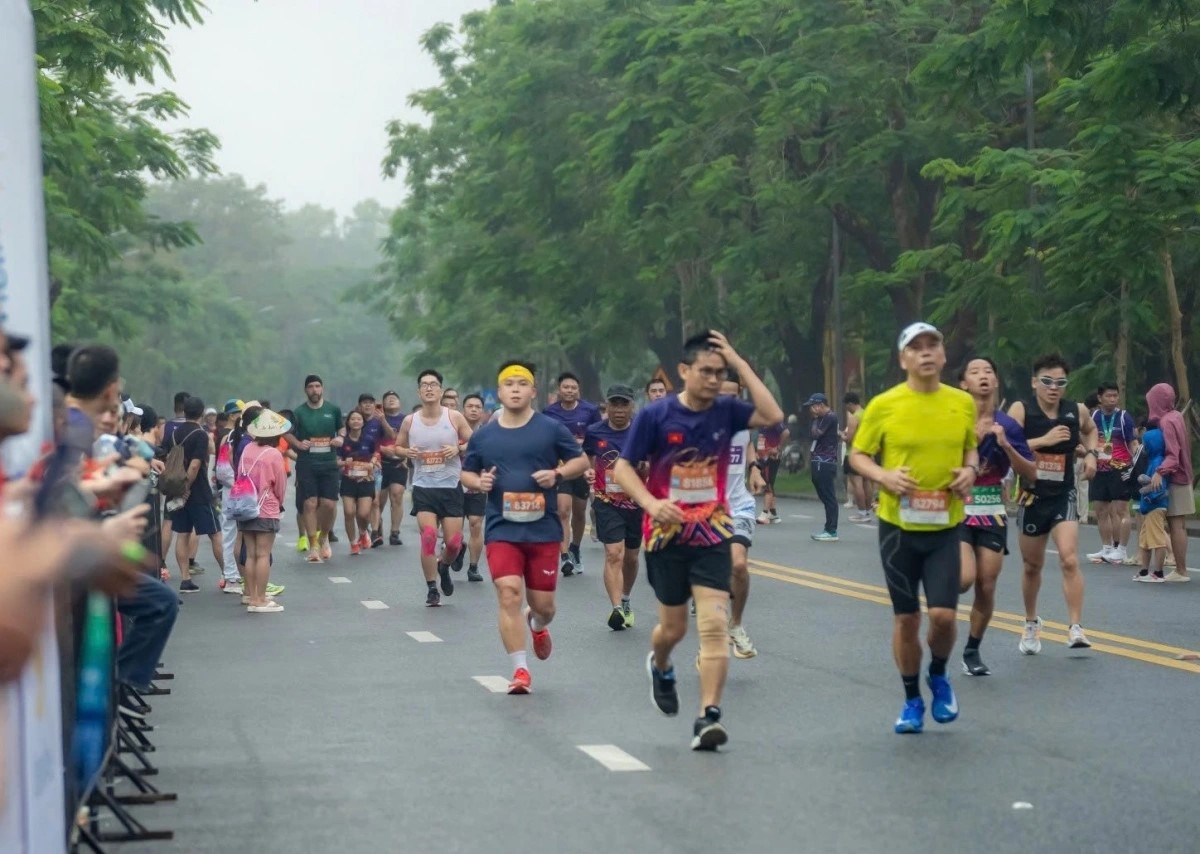 Bac si canh bao nguy co dot ngot ngung tim khi chay marathon