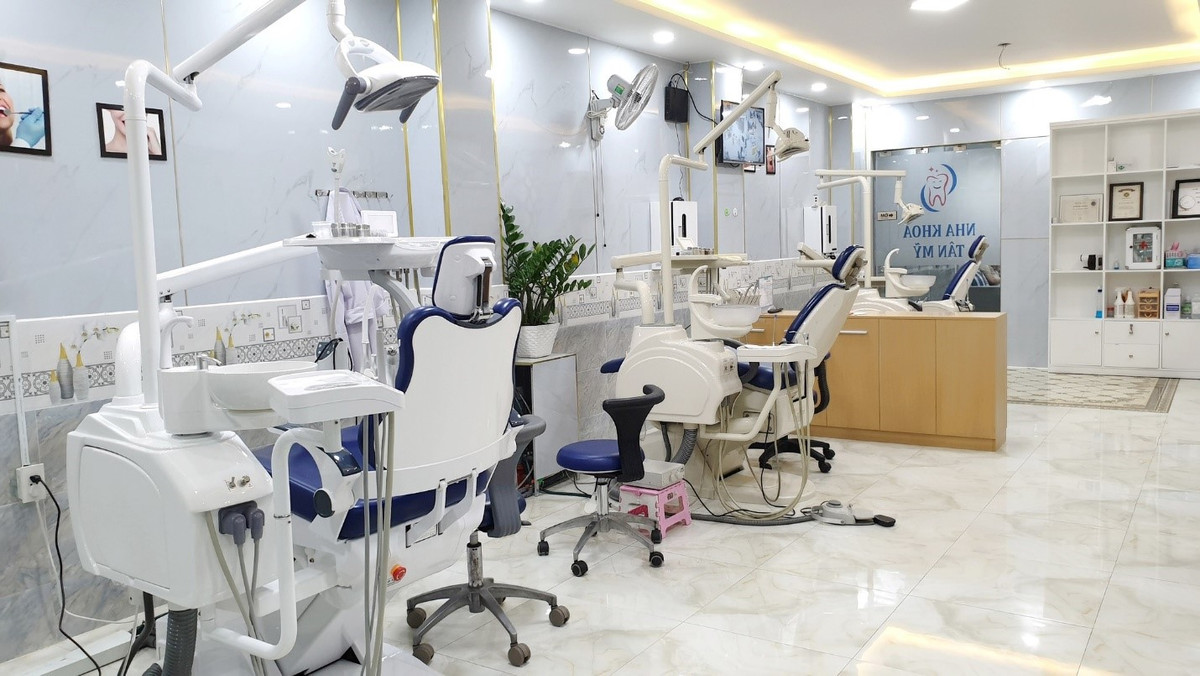 Hoat dong “chui”, Nha khoa Tan My bi dinh chi, da du ran de?-Hinh-2