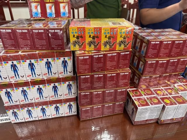 Đề xuất bổ sung quy định xử phạt nghiêm buôn bán thuốc giả De xuat bo sung quy dinh xu phat nghiem buon ban thuoc gia