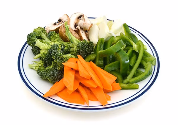 Nhin an bua toi co giup giam can?-Hinh-2