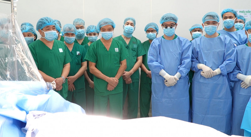 7 cuoc doi hoi sinh tu mo, tang hien cua benh nhan chet nao