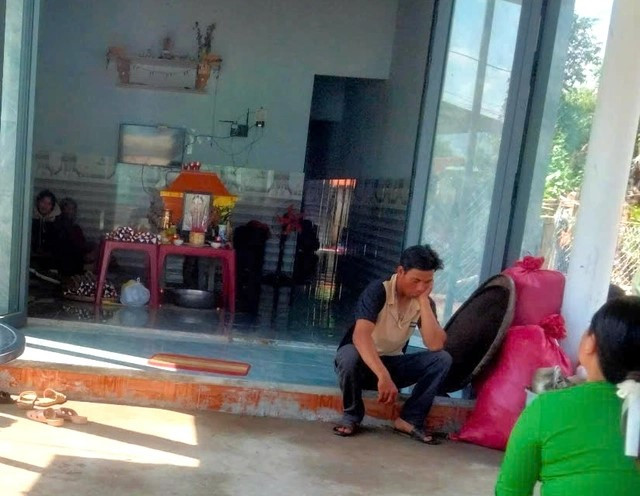 7 nguoi bi set danh thuong vong khi dang tru mua