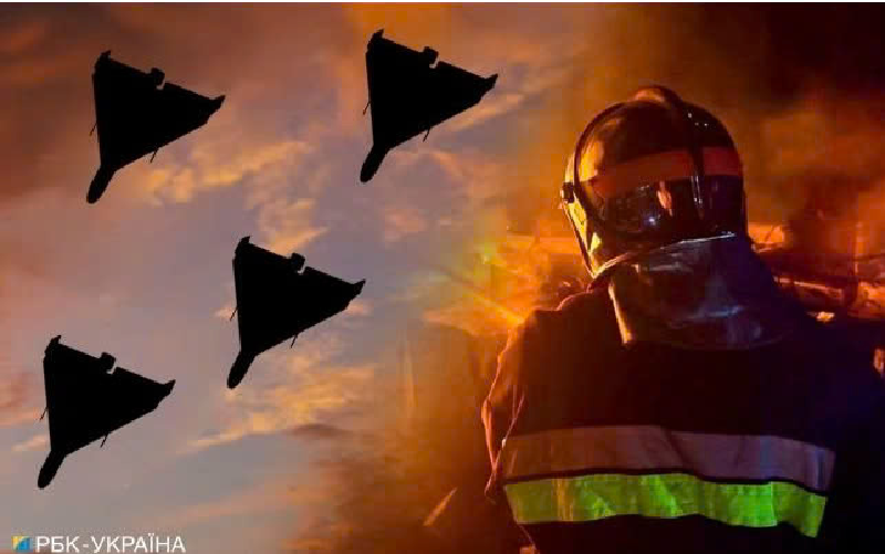 Đáng chú ý, trong cuộc tấn công bằng tên lửa lần này, Quân đội Ukraine còn sử dụng cả máy bay không người lái tự sát. Theo thị trưởng thị trấn Karachev thuộc tỉnh Bryansk, Nga, họ đã bắn hạ 8 máy bay không người lái của Ukraine. Ảnh: Rbc.ru.