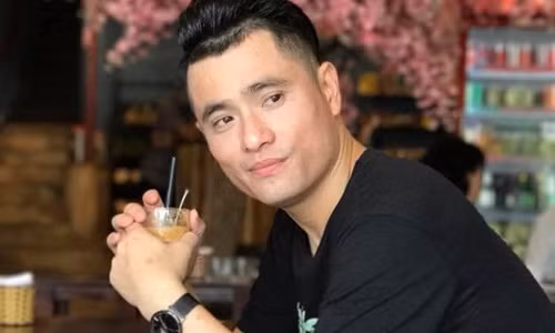 Phan cam tro gia mao lua tien phung dieu dam tang NTK Nhat Dung