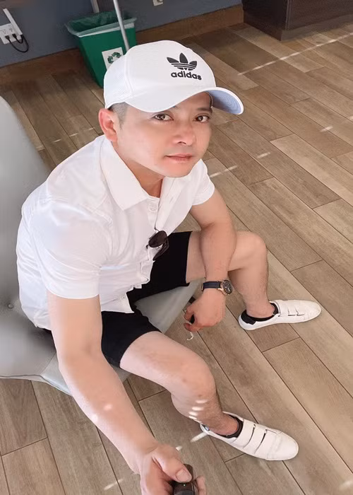 Từ khi vướng ồn ào ly hôn, Hoàng Anh thường giữ im lặng. Tuy vậy, anh vẫn bị cư dân mạng công kích vì những lời tố của Quỳnh Như.