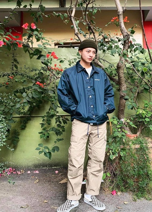 Mới đây, Harry Lu bất ngờ vướng ồn ào phát ngôn. Cụ thể, trong bài phỏng vấn với truyền thông Đài Loan, khi được hỏi về kế hoạch trong Ngày của Mẹ, nam diễn viên cho hay: "Ở Việt Nam, về cơ bản, tôi cũng sẽ đưa mẹ đi ăn, sau đó tặng hoa. Nhập gia tùy tục, vì Việt Nam là đất nước theo chế độ mẫu hệ nên bất kỳ ngày lễ nào liên quan đến phụ nữ, mọi người đều coi trọng và tặng hoa". Nhanh chóng phát ngôn của Harry Lu gây tranh cãi.