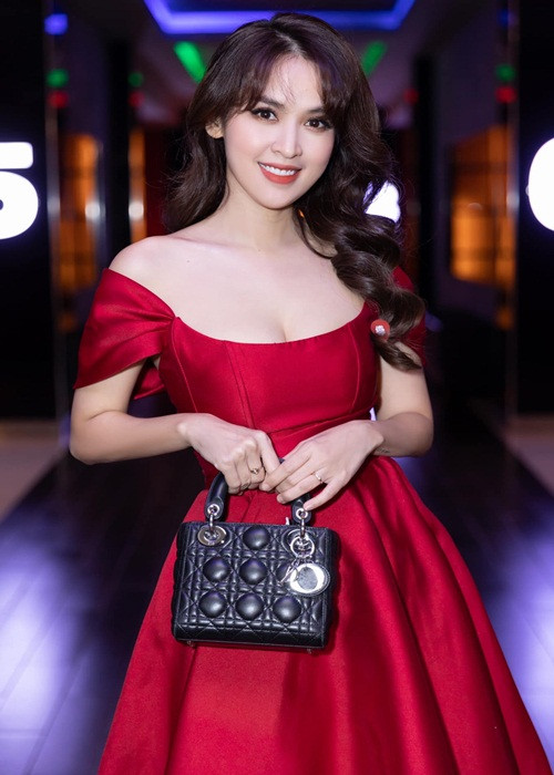 Ngoài đóng phim, Tú Vi còn lấn sân sang lĩnh vực làm đẹp.