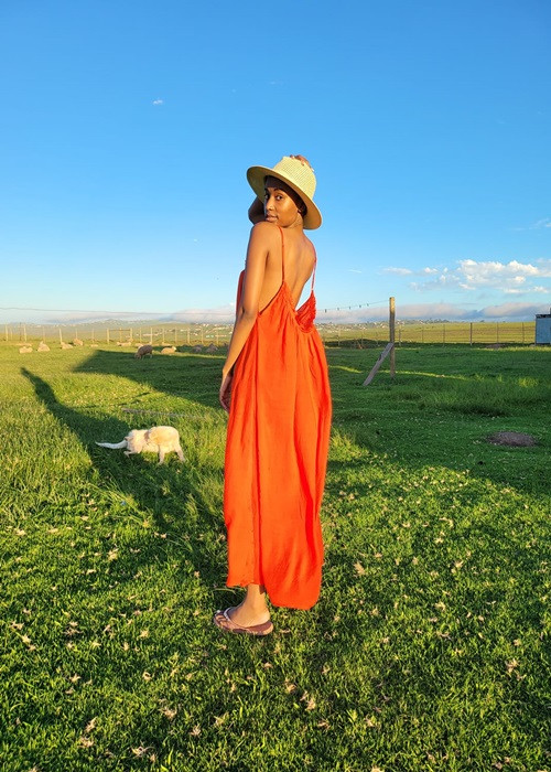 Hoa hậu Hoàn vũ Thế giới 2019 sống tại New York (Mỹ) trong thời gian đương nhiệm. Vì vậy, cô rất nhớ gia đình cũng như ẩm thực ở Nam Phi.