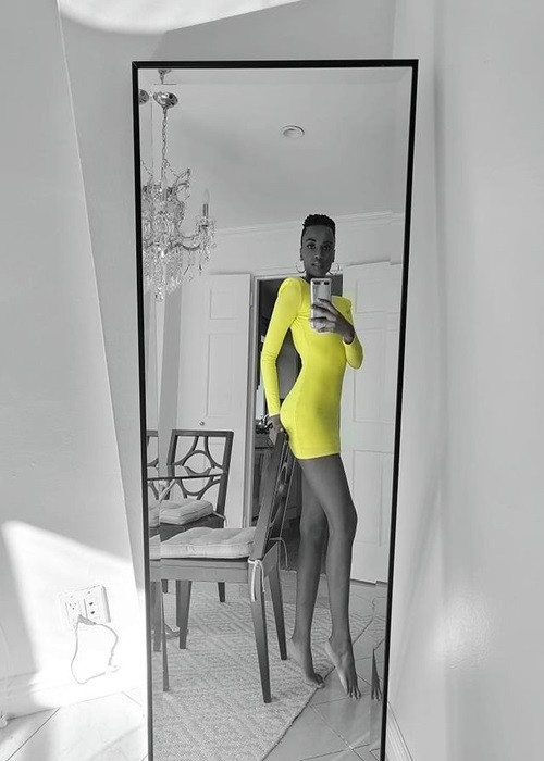 Hoa hậu Hoàn vũ Thế giới 2019 sở hữu vòng 3 rất gợi cảm.