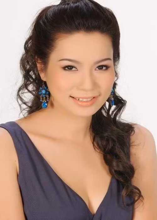 Ngay sau khi đoạt giải 7 tại cuộc thi tuyển Diễn viên Điện ảnh Văn Thánh năm 1992, Trịnh Kim Chi được giao vai chính trong phim “Khát vọng sống”, “Những năm tháng đã qua”, “Vòng vây tội lỗi”, “Viên hồng ngọc”, “Thời thơ ấu”.