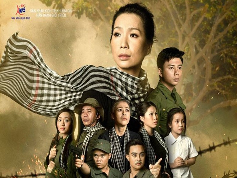 Từ năm 2015- 2019, Trịnh Kim Chi học và tốt nghiệp đạo diễn, trường Đại học Sân khấu - Điện ảnh TP HCM. Nàng á hậu chính là đạo diễn 2 vở diễn được đánh giá cao: “Rặng trâm bầu” và “Ai là thủ phạm”.