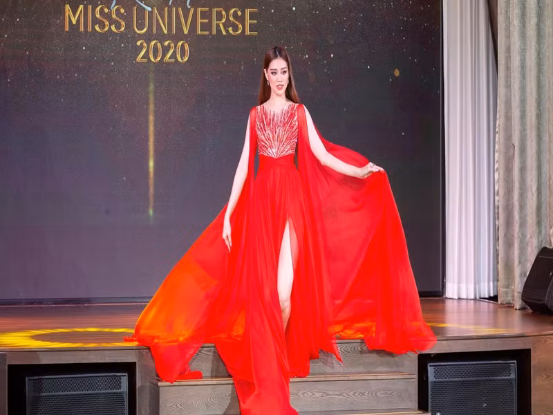 Khánh Vân từng được chuyên trang sắc đẹp Missosology dự đoán có mặt trong top 5. Tuy nhiên, sau đó, cô mất hút trong các bảng dự đoán. Mới nhất, Missosology công bố top 20 thí sinh có video giới thiệu ấn tượng, song không có Khánh Vân.