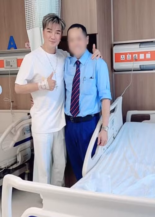 Dam Vinh Hung nhap vien sau tuyen bo ngung vinh vien keu goi quyen gop-Hinh-2