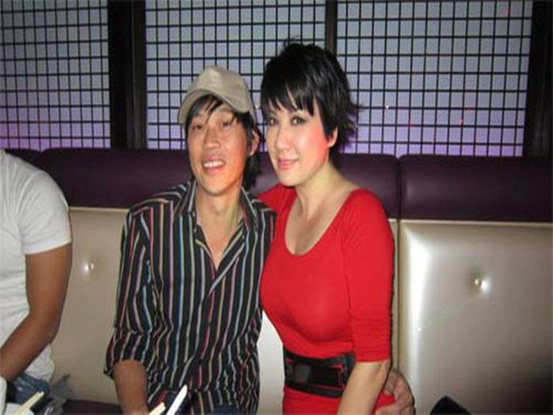 Trước đó, Hoài Linh được một số nghệ sĩ bênh vực vụ ồn ào với vợ ông Dũng “lò vôi”. Trizzie Phương Trinh cho biết, cô không hiểu rõ sự việc giữa Hoài Linh và bà Phương Hằng. Tuy nhiên, vợ cũ Bằng Kiều cảm thấy rất tội nghiệp cho Hoài Linh. Ảnh: Phụ nữ và gia đình