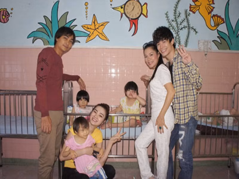 Còn Mỹ Lệ chia sẻ, cô luôn yêu thương, quan tâm và tự hào về Nathan Lee, người mà cô coi như thành viên của gia đình. Ảnh: Khám phá