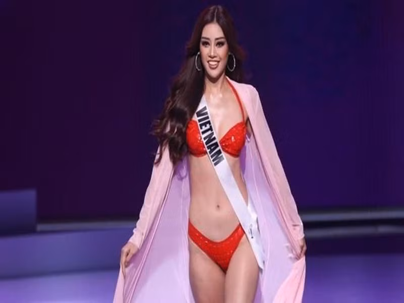 Trong chung kết Miss Universe 2020 - Hoa hậu Hoàn vũ Thế giới 2020 vừa diễn ra, Hoa hậu Khánh Vân lọt Top 21 nhờ bình chọn của khán giả. Tuy nhiên, Top 10 không gọi tên đại diện Việt Nam.