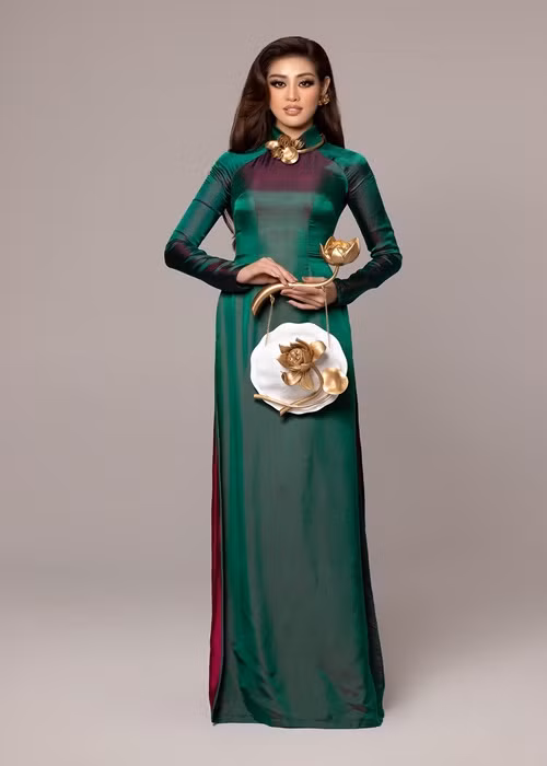 Đại diện Việt Nam có sự chuẩn bị kỹ lưỡng về trang phục mang đến cuộc thi.