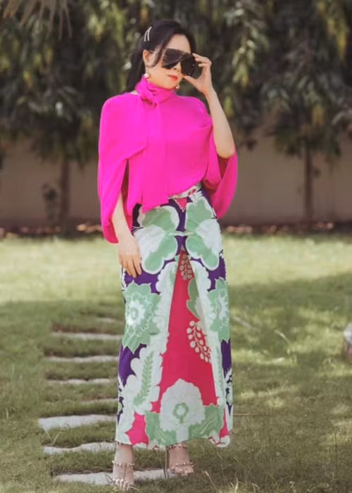 Nữ doanh nhân khoe bộ ảnh rạng rỡ đón tháng 5.