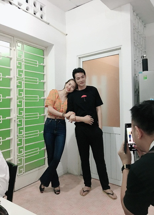 Quách Ngọc Ngoan không lên tiếng về cuộc tình tan vỡ. Hiện tại, anh tập trung vào việc đóng phim.