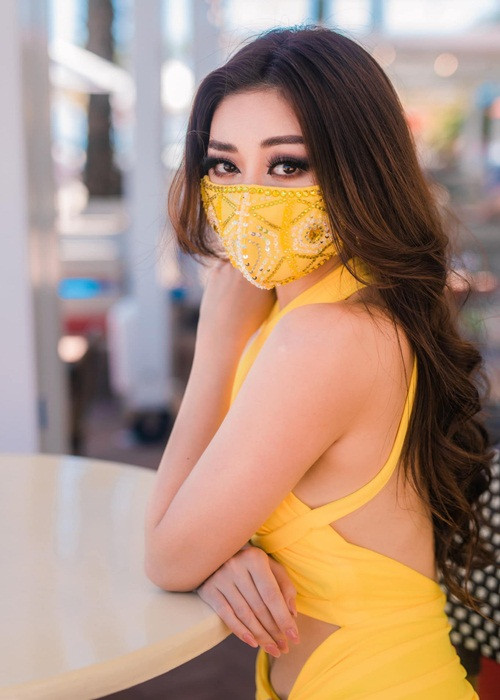 Mới đây, ban tổ chức Hoa hậu Hoàn vũ Thế giới 2020 nhắc nhở các thí sinh đã đến Mỹ có ý thức phòng dịch. Nếu người đẹp nào có kết quả dương tính với COVID-19, họ sẽ không được dự thi.