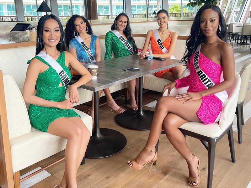 Khán giả có thể bầu chọn cho thí sinh vào thẳng top 21 thông qua ứng dụng, cổng bình chọn sẽ đóng lại đến hết ngày 15/5/(theo giờ Mỹ).