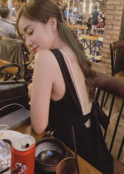 Vào tháng 3/2021, Bảo Ngọc chia sẻ, Hoài Lâm không gặp con vì anh vẫn phải điều trị bệnh ở quê nhà. Cô phải đợi sức khỏe của chồng cũ ổn định mới cho gặp các con.