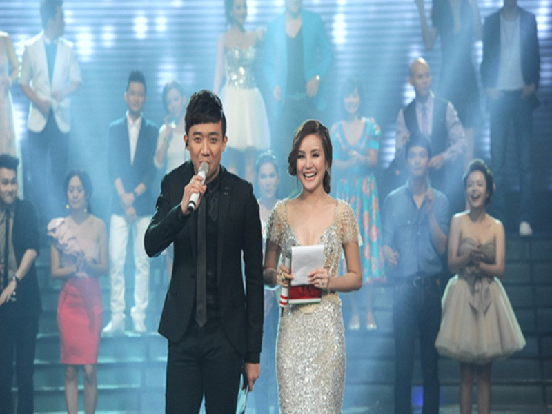 Trước động thái của Trấn Thành, Vy Oanh viết đầy ẩn ý: "Ai sống như thế nào? Ai đúng? Ai sai? Thời gian sẽ trả lời tất cả!”. Rất đúng, rất chí lý. Thời gian còn dài mà, khoan vội phán xét". Ảnh: Yan