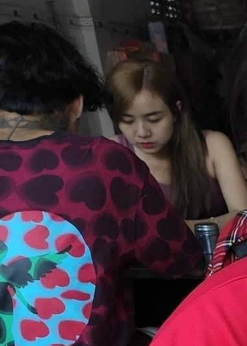 Nam ca sĩ cho biết, anh sẽ chịu mọi sự phán xét, công kích, chỉ mong bạn gái không bị tổn thương.