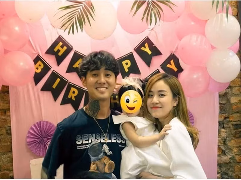 Đạt G bảo vệ Bảo Ngọc giữa ồn ào: “Tôi sẽ nhận trách nhiệm mọi thứ, chỉ xin mọi người đừng làm người phụ nữ của tôi thêm đau lòng vì những điều đã qua, không liên can đến cô ấy".