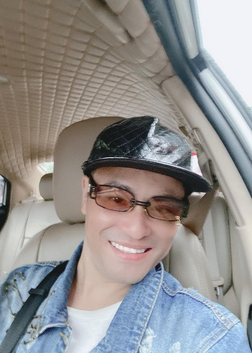 Nhật Dũng khẳng định tham gia hoạt động thiện nguyện xuất phát từ tâm. “Tôi sống rất thực tế và không muốn dùng từ thiện để đánh bóng tên tuổi của mình. Chia sẻ và thiện nguyện xuất phát từ cái tâm nên tôi cảm thấy lạc quan, yêu đời lắm”, anh nói.