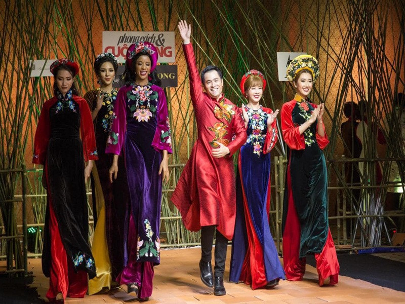 Nhật Dũng yêu thích nhất áo dài. Các bộ sưu tập của anh được trình diễn trong nhiều sự kiện lớn như: Duyên dáng Quảng Bình, Hoa hậu Việt Nam 2006, Festival Hoa Đà Lạt 2007, Chương trình kỷ niệm 999 năm Thăng Long - Hà Nội…