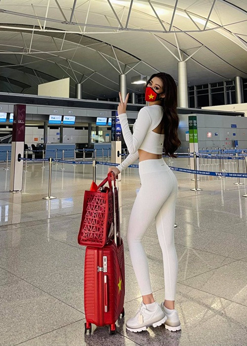 Theo bảng dự đoán mới nhất của Missosology, người đẹp nhiều khả năng sẽ đăng quang là đại diện Mexico - Andrea Meza, sau đó đến Janick Maceta (Peru), Miqueal-Symone Williams (Jamaica), Rabiya Mateo (Philippines), Adline Castelino (Ấn Độ).