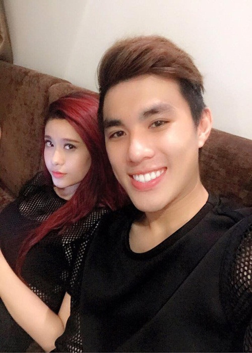 Trong phim “Nữ đại gia”, Liêng Kiến Quang đóng vai một anh chàng ăn chơi, quậy phá cùng Trương Quỳnh Anh.