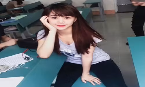 Ảnh thời học đại học của Quỳnh Kool.