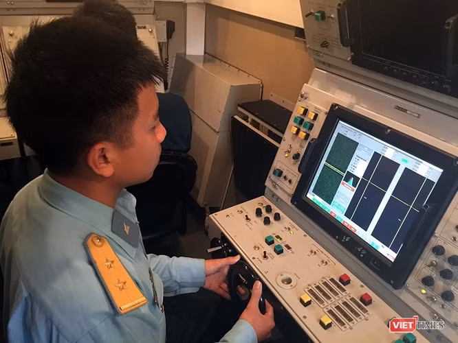 Một trong những kinh nghiệm được cán bộ, chiến sĩ Trung đoàn 284 đúc rút trong huấn luyện là tinh mắt, nhanh tay, luyện hay, đánh giỏi"