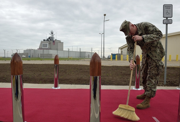 NATO hay My can toi la chan ten lua o chau Au?