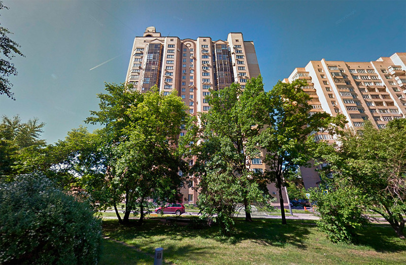 4. Khu chung cư này có một căn hộ dành riêng cho ông Putin ở. Căn hộ đó rộng hơn 153m2. Tuy nhiên, người ta không biết vị trí chính xác của căn hộ.