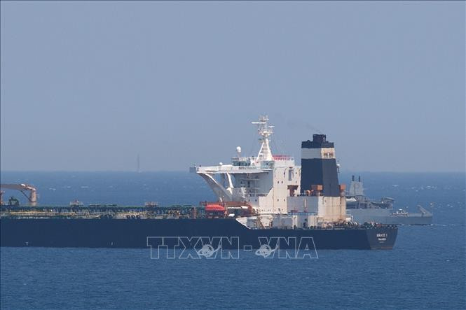 Anh ha giong, ra dieu kien tha sieu tau cho dau Iran