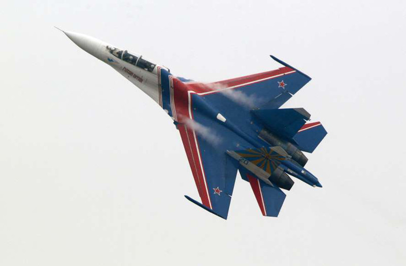 Su-27: Với tốc độ 2,35 Mach, Su-27 do Nga phát triển nhằm mục đích đối phó với Tomcat F-14 và Eagle F-15 của Không quân Mỹ.