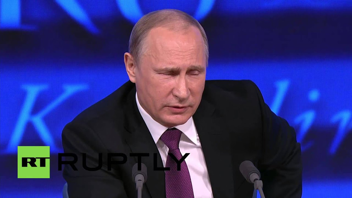 Một ví dụ khác về hình ảnh của ông Putin tác động mạnh đến doanh số một số nhãn hàng, đó là trong một cuộc họp báo của Tổng thống Nga vào năm 2014, khi được hỏi về nước giải khát “Vyatsky kvas” và những vấn đề mà thương hiệu khu vực phải đối mặt, "mặc dù về hương vị và giá cả, nó có thể đánh bại Coca-Cola". Đáp lại, Tổng thống Nga hứa rằng chính quyền sẽ cố gắng giúp các nhà sản xuất Nga "giành lại thị trường quốc gia Nga". Ảnh: RT.