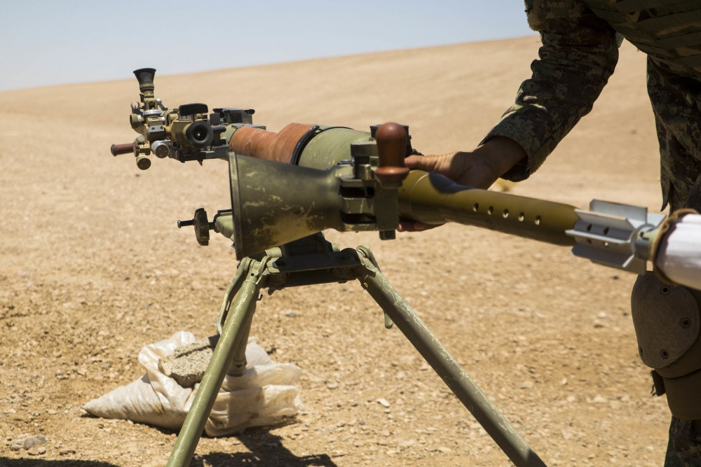 Về thiết kế súng chống tăng SPG-9 có trọng lượng 47,5kg, khi lắp giá 3 chân súng có trọng lượng 59,5kg. Chiều dài súng 2,11m, chiều rộng 99cm, chiều cao 88cm. Nguồn ảnh: dvidshub.