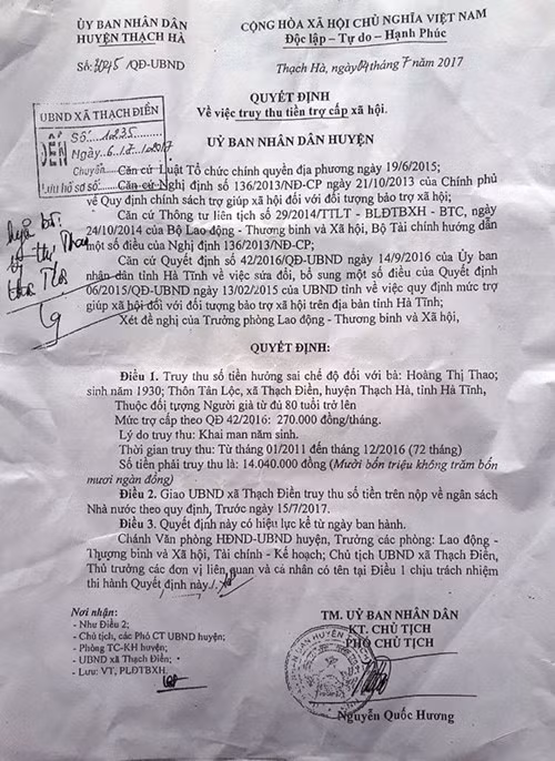 Pho Chu tich HDND xa noi gi ve viec khai tu me de?