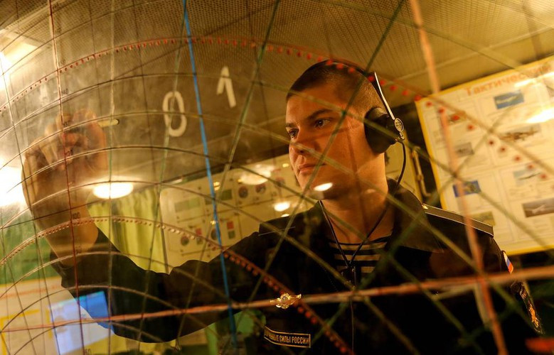 Nếu mất hai căn cứ trên, Nga sẽ không thể liên lạc với các tàu ngầm đang hoạt động cũng như chẳng thể đưa ra phản ứng nhanh trước các cuộc tấn công tên lửa từ sườn Tây, đây là vấn đề rất nghiêm trọng đối với Moskva.