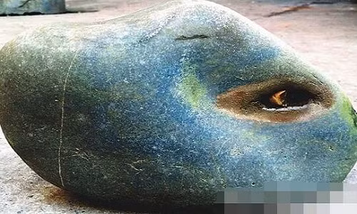 Ky la hon da co mat, biet khoc nhu nguoi