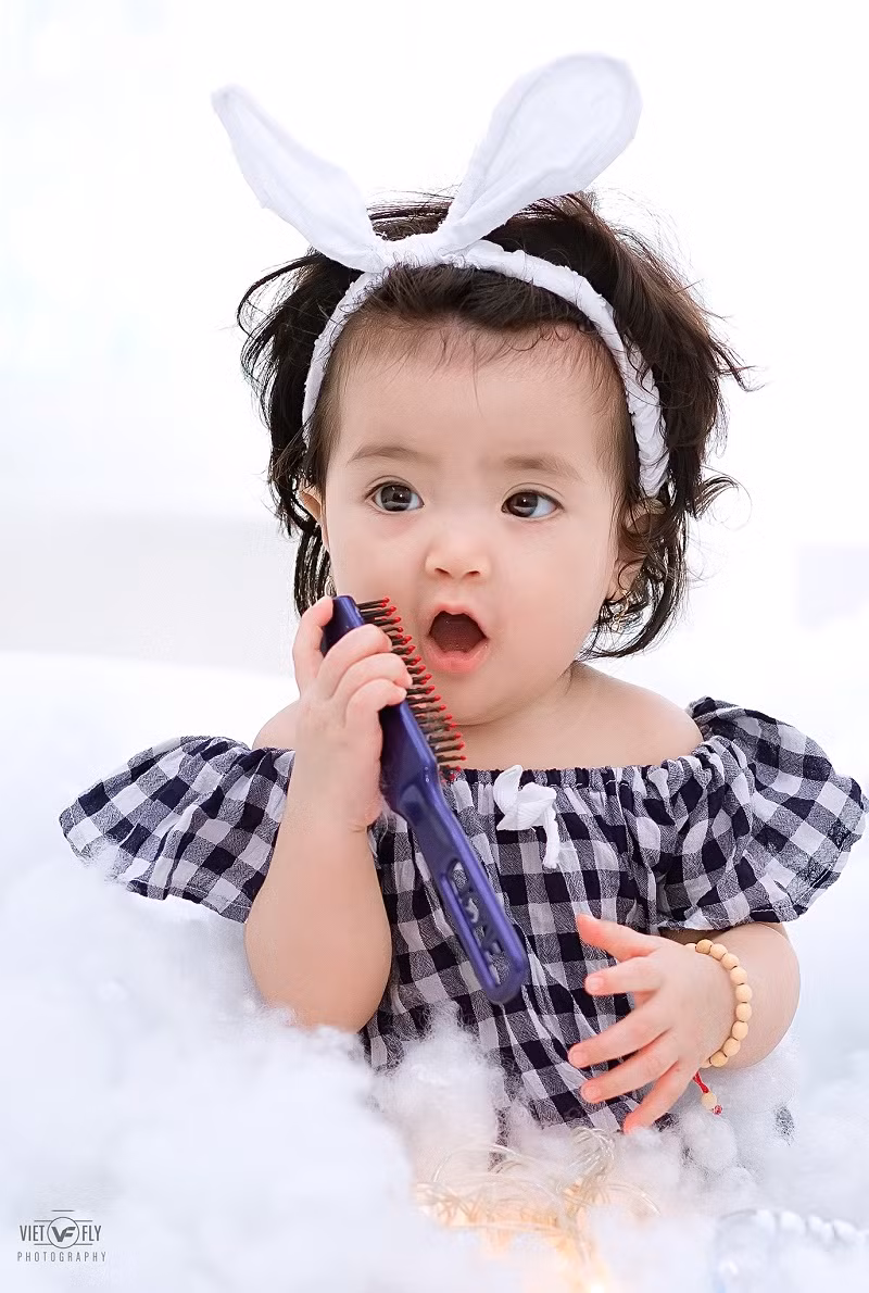 Be gai Hai Duong xinh nhu thien than gay sot