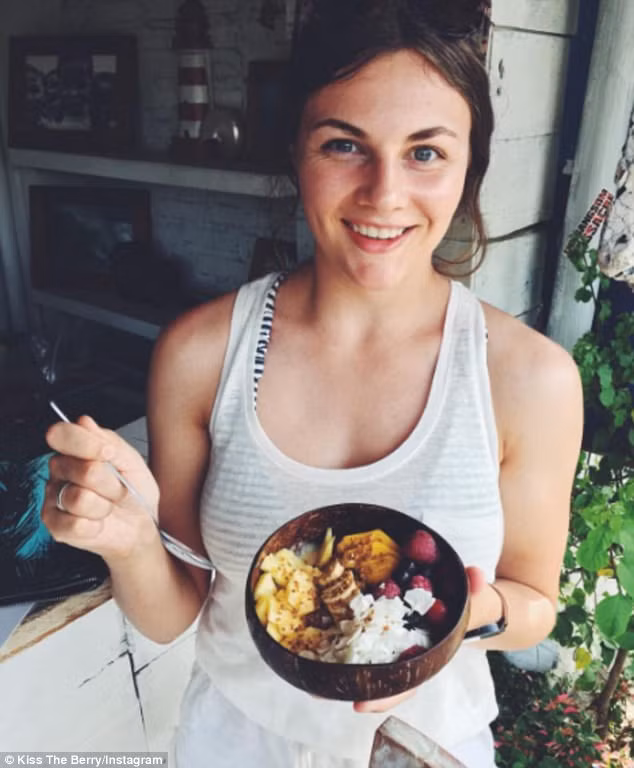 Sarah Miller là cô gái trẻ 23 tuổi người Brisbane, Úc đã bỏ học đại học TWICE để kinh doanh kem ly và cô đã khiến cả thế giới nể phục khi kiếm được 4,4 triệu đô la. Miller trả lời phỏng vấn của báo Daily Mail Australia rằng: "Tôi là người phải học bằng cách làm việc và mắc sai lầm’’.