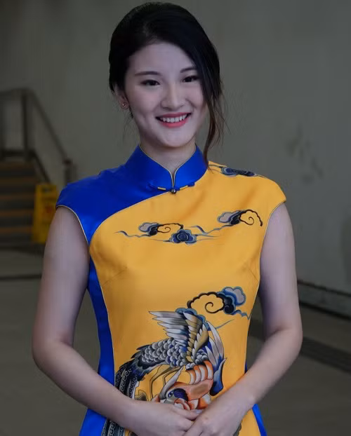 Một số cô gái khác không có dáng vóc đạt chuẩn.