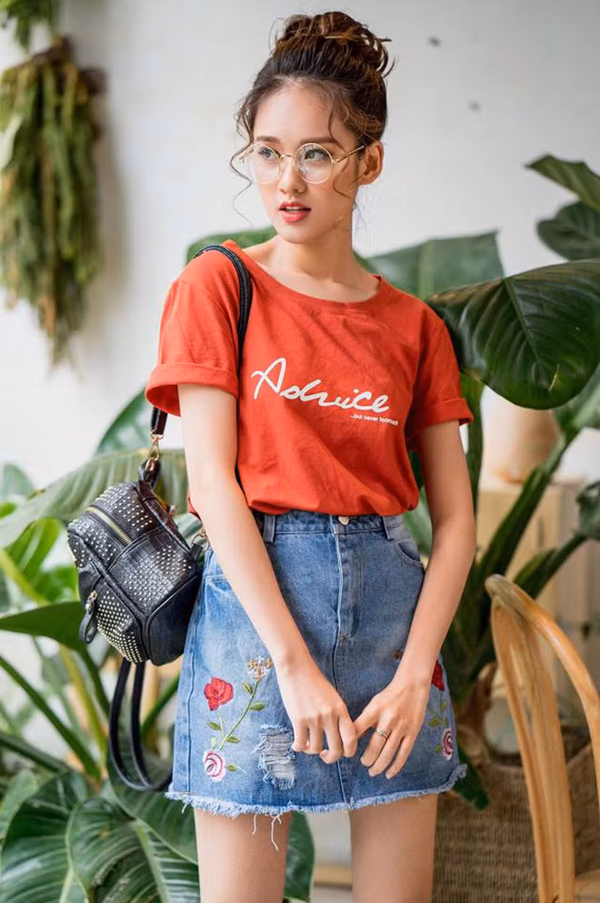 Tuy khá bất ngờ nhưng cô bạn cũng tỏ ra rất vui vì sự yêu mến cư dân mạng Trung dành cho mình.