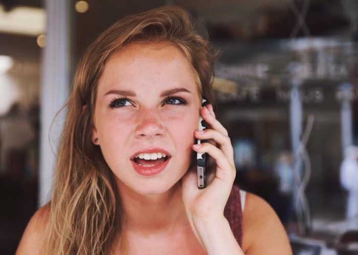 Không kiểm tra điểm hạ cánh là một trong những sai lầm khi đặt vé máy bay du khách thường mắc phải. Có thể chuyến bay hạ cánh ở gần địa điểm bạn đến nhưng khoảng cách di chuyển vào thành phố lại không thuận lợi.